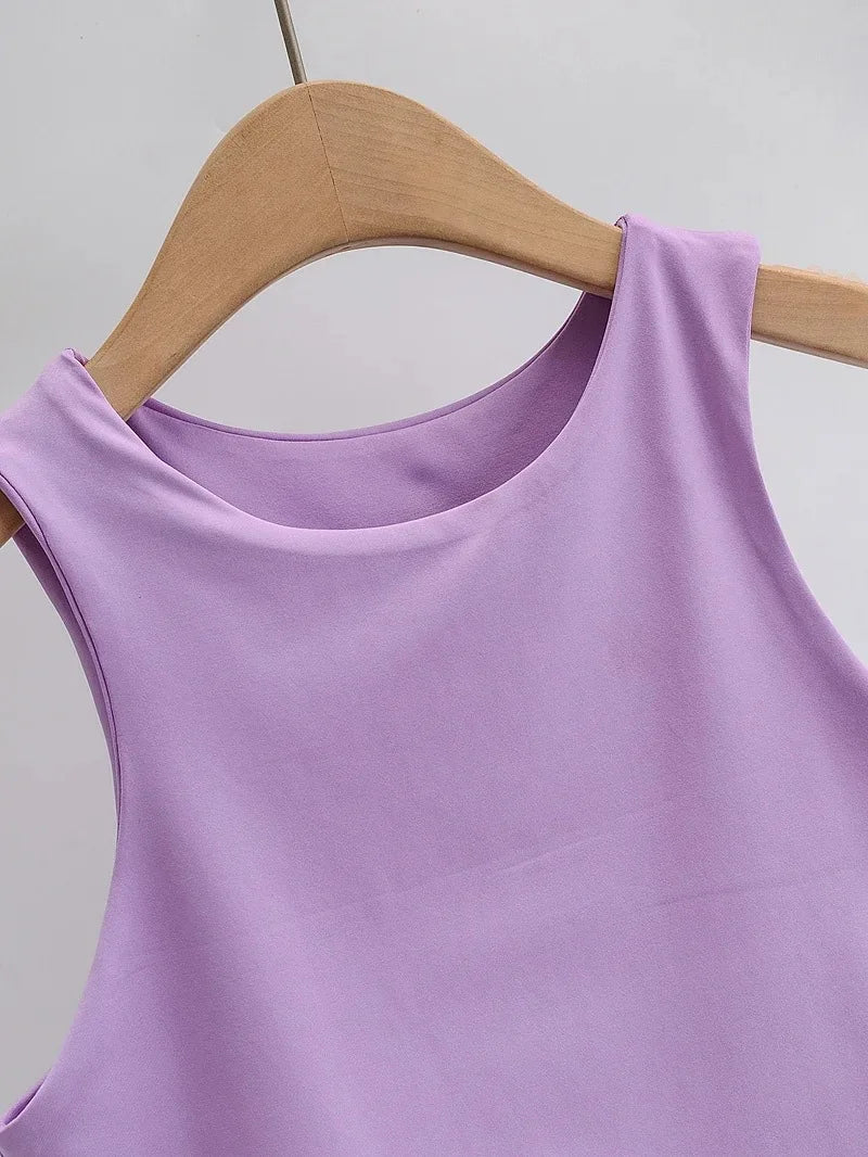 💥 Confidence Looks Good On You Ready to feel sexy, empowered, and stylish all at once?