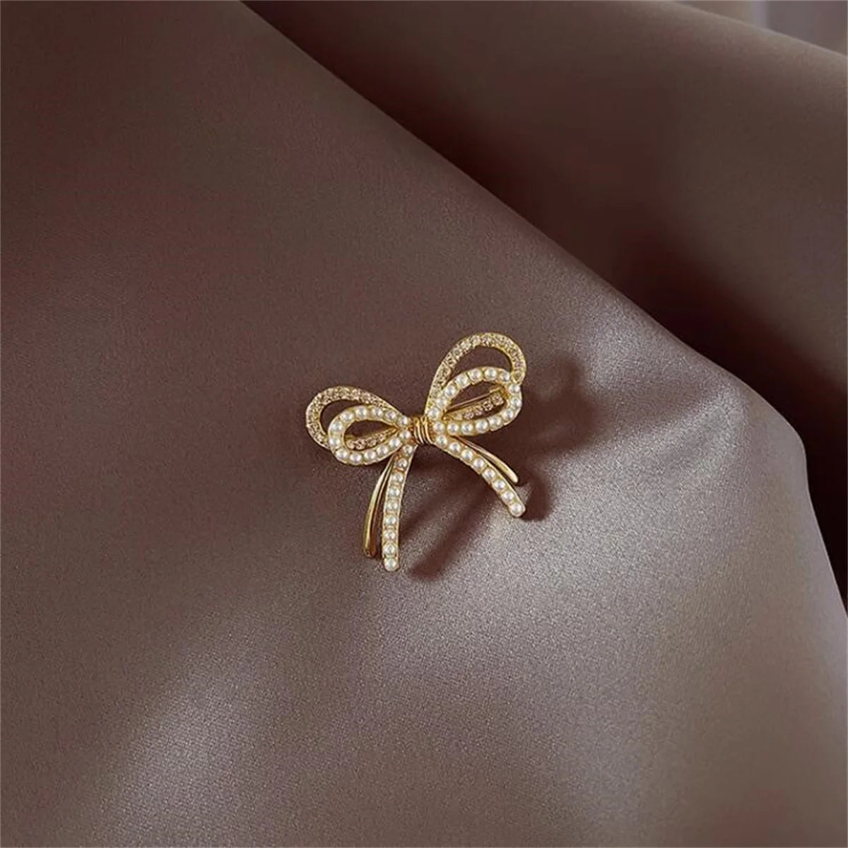 1Pc Fashion Exquisite Bow Brooch Romantic Elegant Pin Charm Trendy Jewelry Accessories Party Birthday Festival Gift Decoration