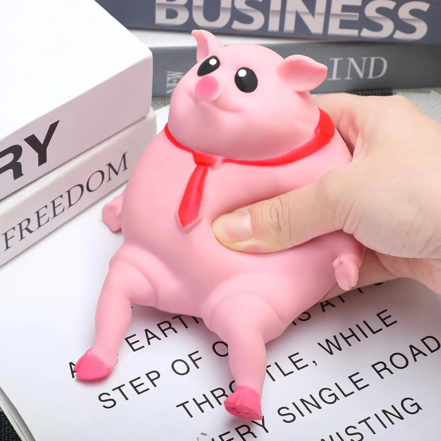 Cute Squishy Pig Stress Relief Pig Squeeze Toys to Anxiety, Funny Stretch Animal Splat Toys for Autism & ADHD Decompression Toy