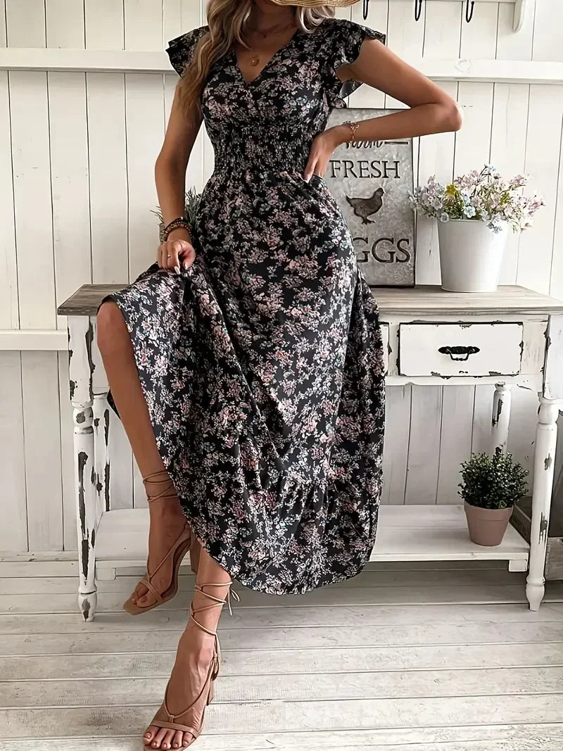 Plus Size Women's Trendy Floral Maxi Dress - Casual Long Dress with All-Over Petal Prints & Relaxed Silhouette