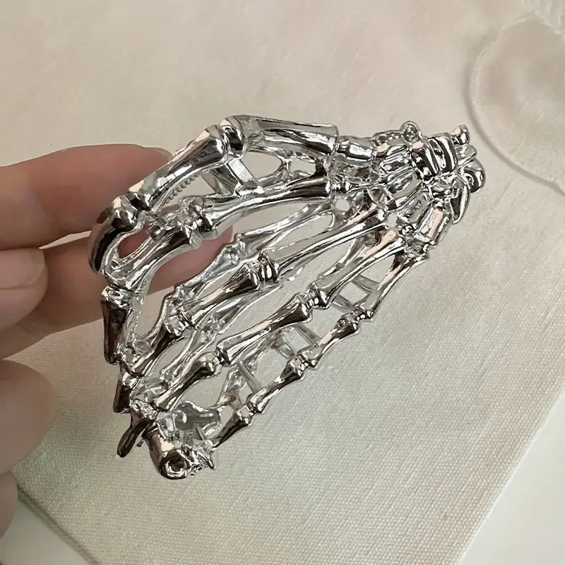 Retro Y2K Skull shaped Hair Claw Clip - Solid Color Hair Claw Clip Women's ponytail stabilizer Halloween accessory for daily use